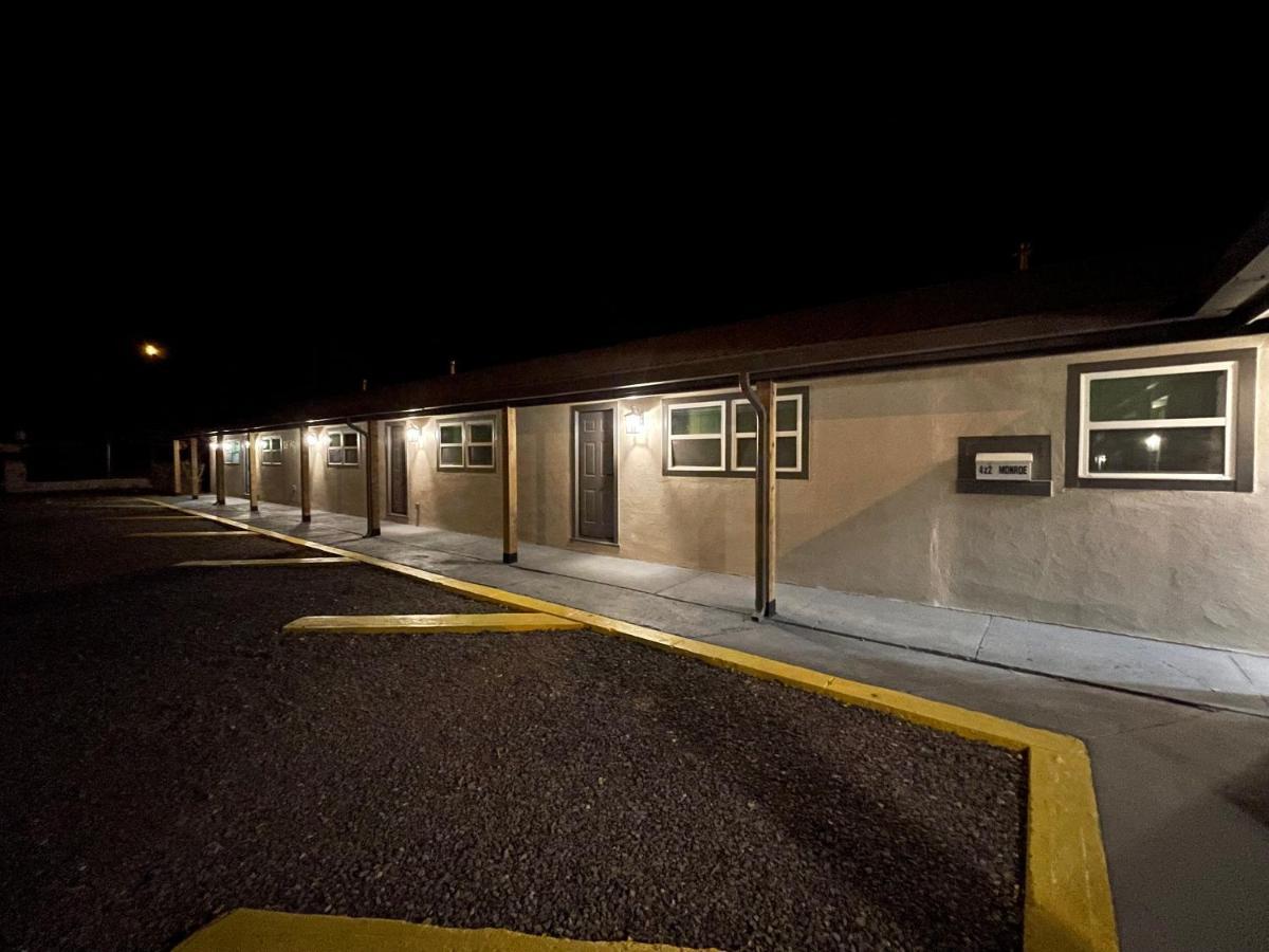 Apt 2- High Plains Lodge At Nomad Landing Clayton Buitenkant foto